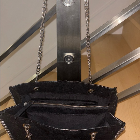 faux leather studded tote bag - Picture 3 of 4
